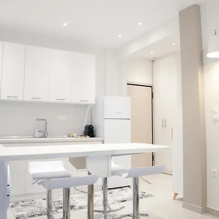 Central Suites Thessaloniki Apartmán *